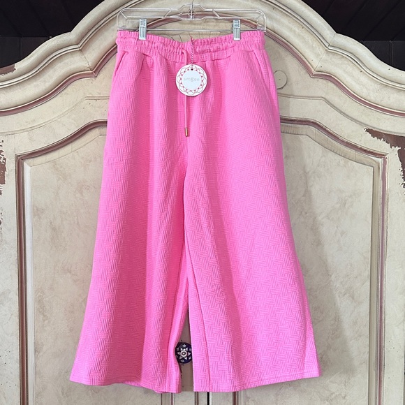 NWT Umgee Bright Pink Wide-Leg Knit Cropped Pants - Picture 1 of 4